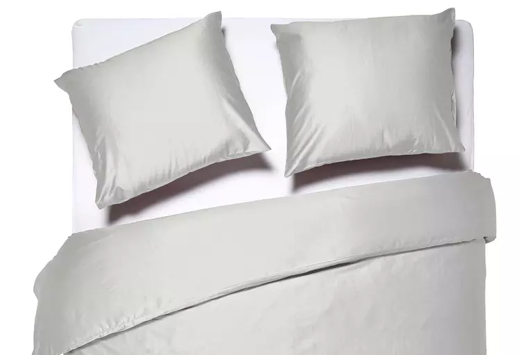 Material: 100% Baumwollsatin  