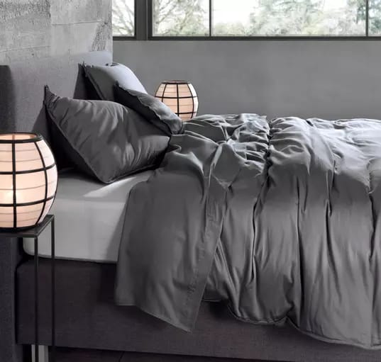 Material: 100% Baumwollsatin